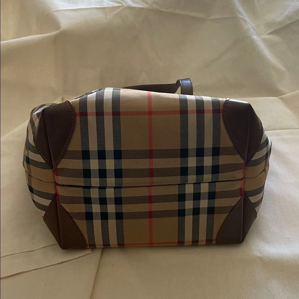 Burberry Authen Vintage Classic House Check Pattern Small 90’s Canvas Tote. P